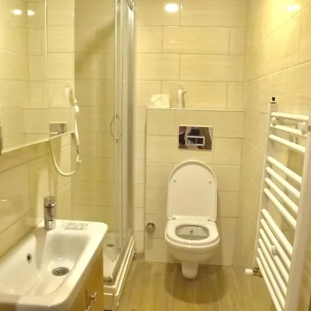 Hotel Nour & Estambul