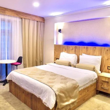 Hotel Nour & Estambul