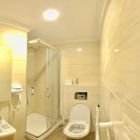 Otel Nour & İstanbul