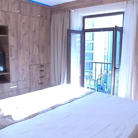 Hotel Nour & *