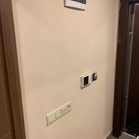 Hotel Nour & *