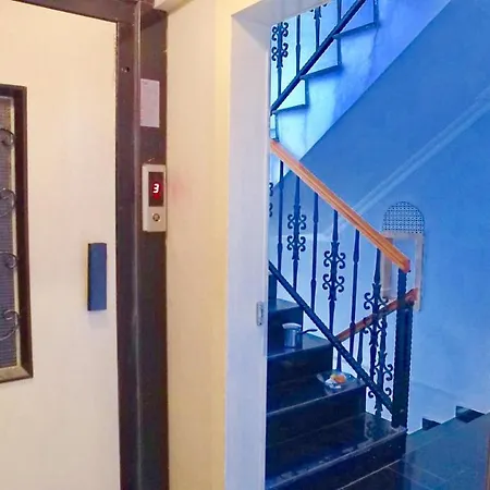 Nour & Hotel Istanbul