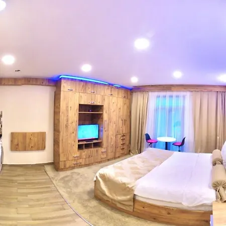 Hotel Nour & *